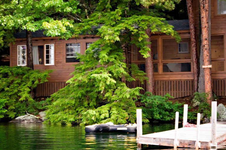 Lodging and Dining at RDC A rustic family vacation resort on Squam
